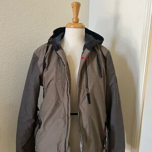 686 insulated and hooded Snowboard Jacket NWT